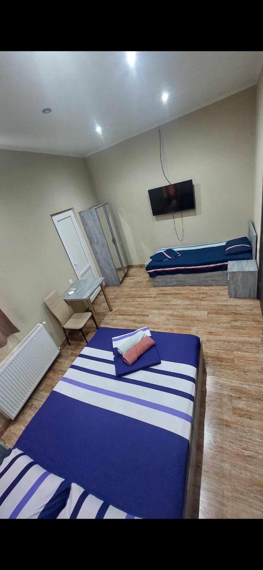 Hotel ,,Mega" Tiflis Exterior foto